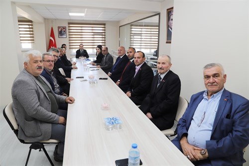İlçemiz Kaymakamı Eyüp Fırat  Başkanlığında Siyasi Parti İlçe Başkanlarının da katıldığı Seçim Güvenliği Toplantısı yapıldı
